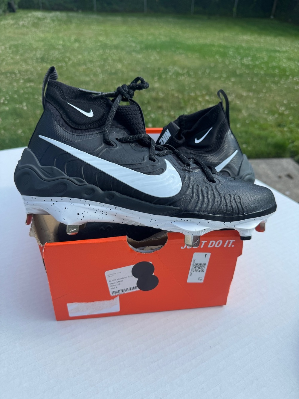 Nike Alpha Huarache Men’s 8 New Damaged Box